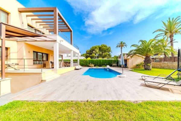 Casa o chalet independiente en Calle el Coral, Cabo Roig, Orihuela thumbnail 2