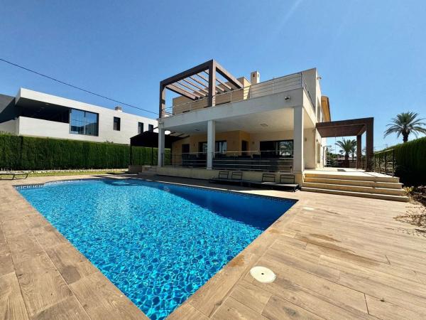 Casa o chalet independiente en Cabo Roig, Orihuela photo 1