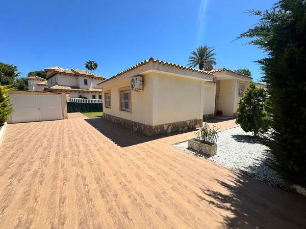 Casa o chalet independiente en Carmen-la Zenia, La Zenia, Orihuela photo 4