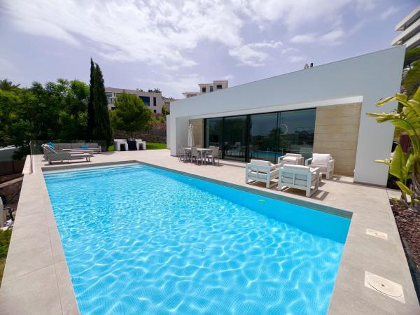 Casa o chalet independiente en Avenida de las Colinas, Las Colinas Golf, Orihuela thumbnail 1