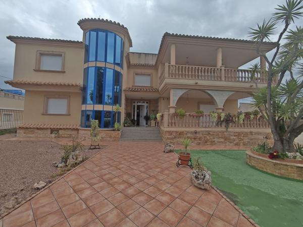 Casa o chalet independiente en Calle Oriolanos Ausentes, 28, Orihuela Ciudad, Orihuela thumbnail 1