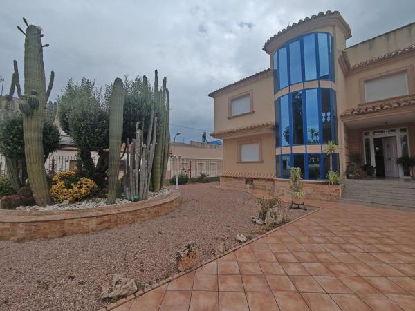 Casa o chalet independiente en Calle Oriolanos Ausentes, 28, Orihuela Ciudad, Orihuela photo 4