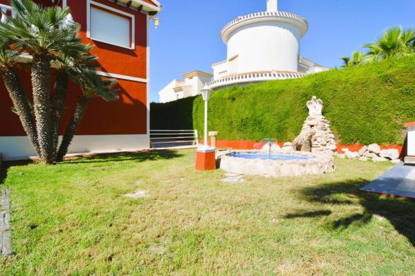 Casa o chalet independiente en Calle de Jorge Manrique, 25, Campoamor, Orihuela thumbnail 2