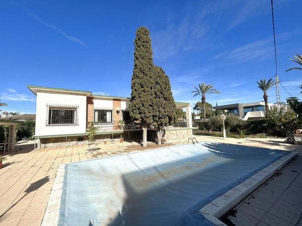 Casa o chalet independiente en Calle el Torreón, 27, Cabo Roig, Orihuela thumbnail 1