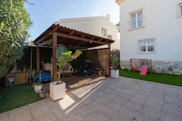 Casa o chalet independiente en Avenida Ramblas de Oleza, Las Ramblas, Orihuela thumbnail 1