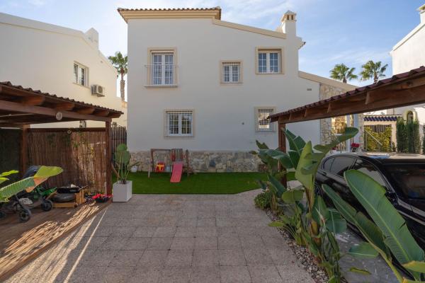 Casa o chalet independiente en Avenida Ramblas de Oleza, Las Ramblas, Orihuela thumbnail 2