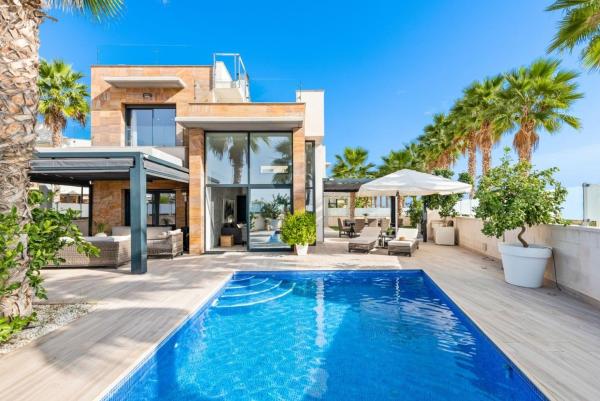 Casa o chalet independiente en Calle Cabo de Peñas, 5, Lomas de Cabo Roig, Orihuela photo 1