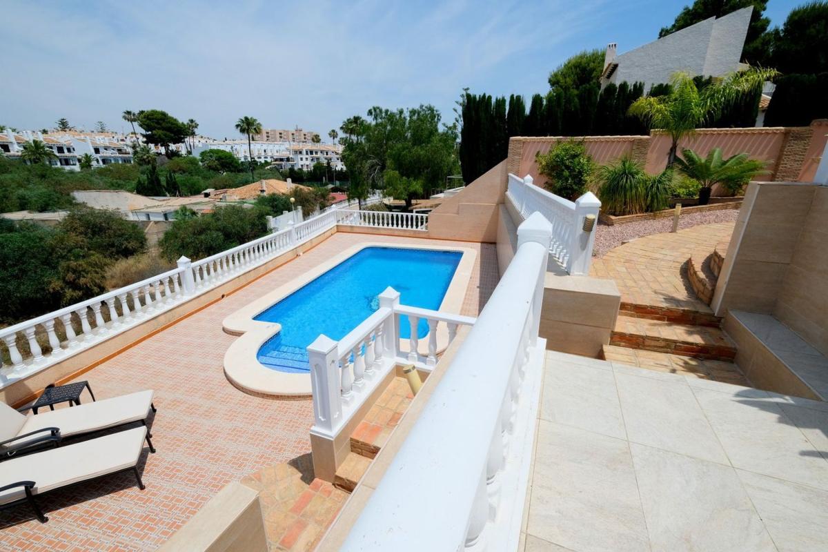 Venta de chalet independiente en Casa o chalet en Cabo Roig, Orihuela, Orihuela
photo 5