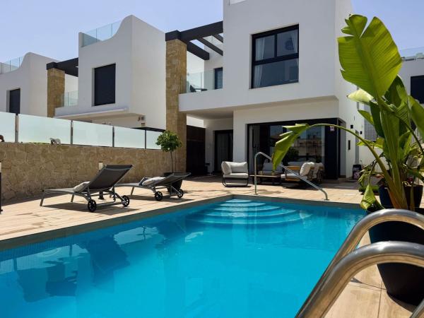 Chalet adosado en Calle Torre s/n, La Ciñuelica - Villa Rosa, Orihuela photo 1
