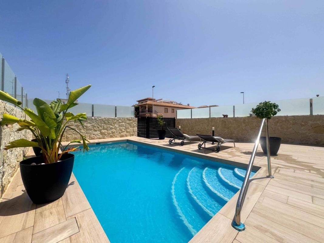 Продажа таунхауса в Chalet adosado en Calle Torre s/n, La Ciñuelica - Villa Rosa, Orihuela , Ориуэла photo 5