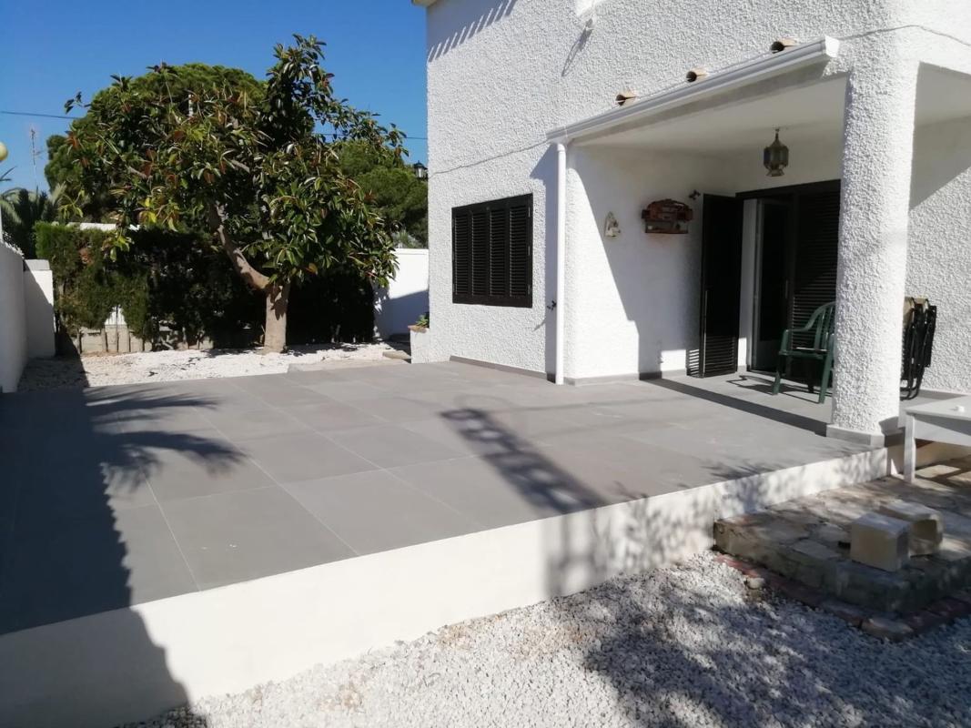 Properties for sale and rent in Spain photo 5