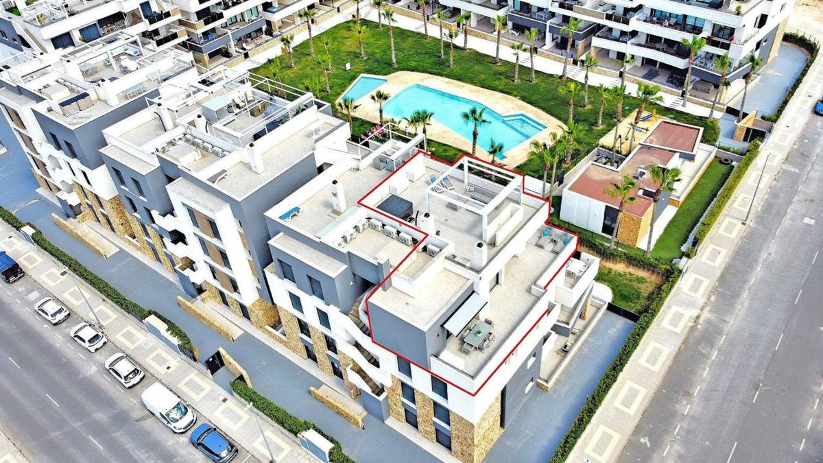 Sale of apartment in Piso en Zona Lago - Los Almendros, Orihuela, Orihuela
photo 4