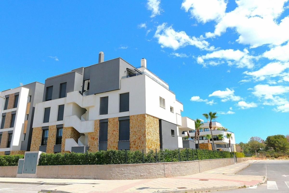 Sale of apartment in Piso en Zona Lago - Los Almendros, Orihuela, Orihuela
photo 5
