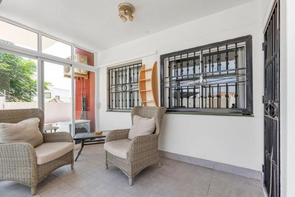Venta de piso en Piso en Zona Lago - Los Almendros, Orihuela, Orihuela
thumbnail 2