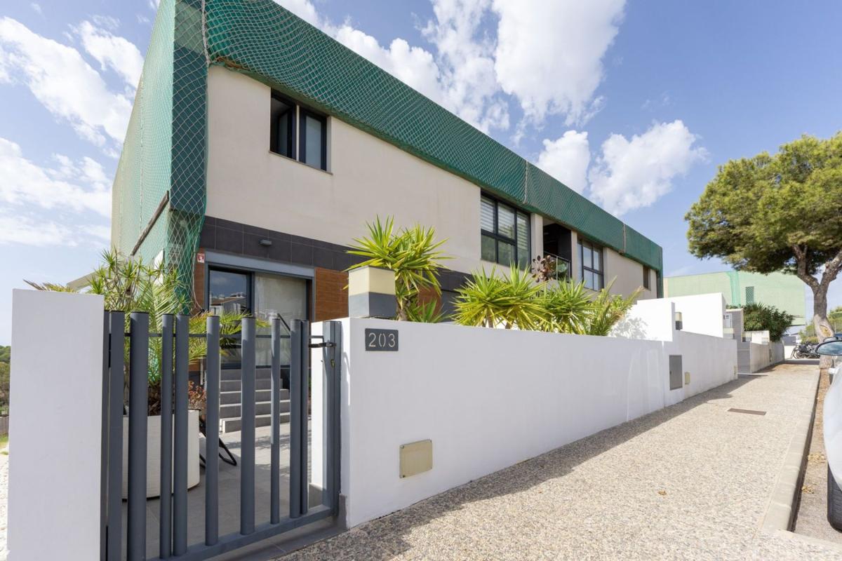 Venta de piso en Piso en Calle Estrecho de Bonifacio, Villamartín, Orihuela, Orihuela
photo 2