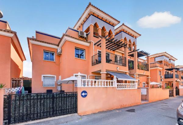 Duplex en venta en Dúplex en Urbanizacion los Almendros, 49, Playa Flamenca, Orihuela, Orihuela thumbnail 2