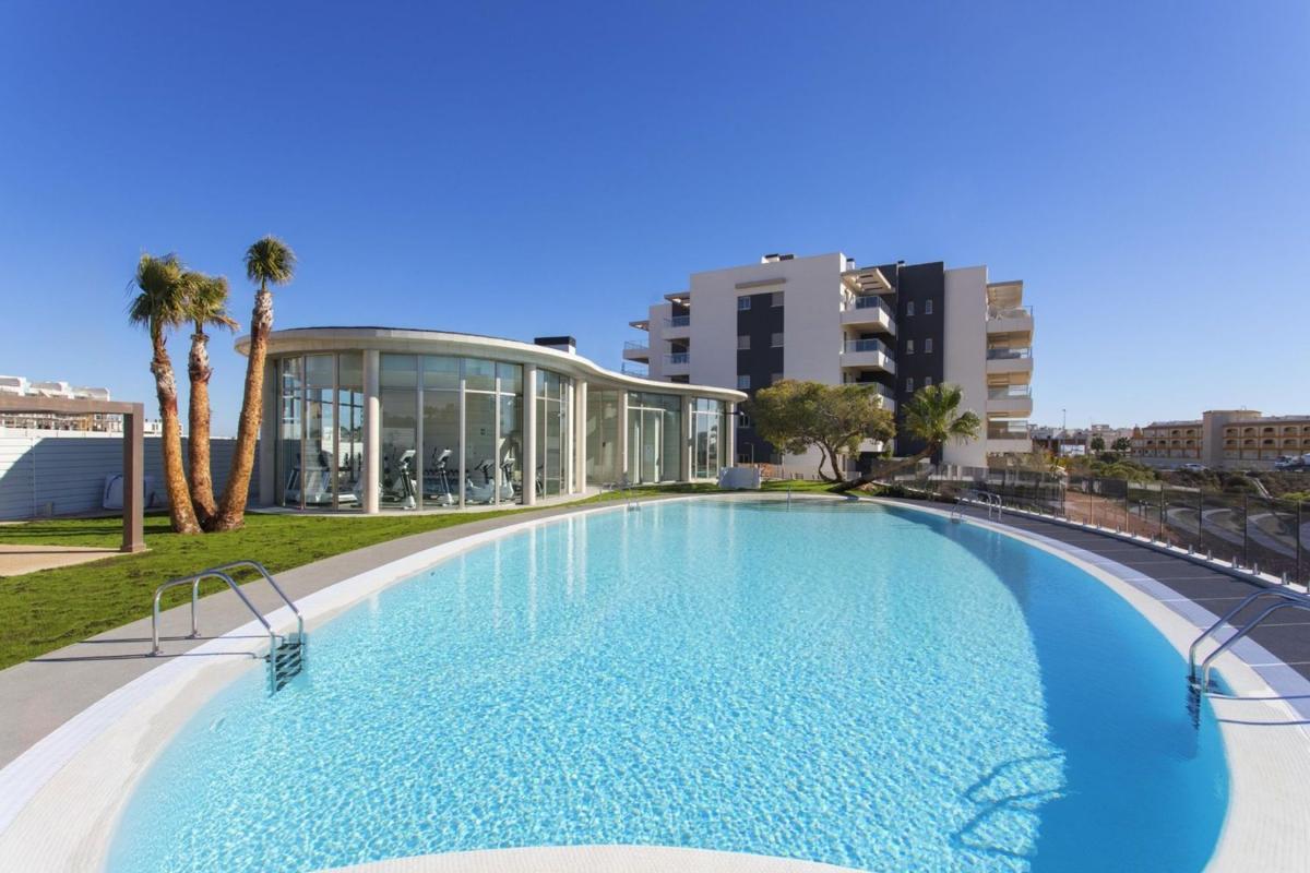 Sale of apartment in Piso en Polígono E-2 el Barranco, Villamartín, Orihuela, Orihuela
photo 1