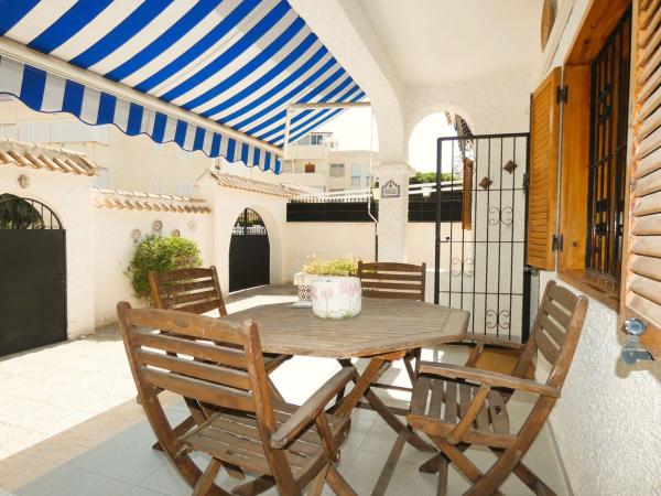 Casa o chalet independiente en Calle Mayor, 9, La Zenia, Orihuela thumbnail 2