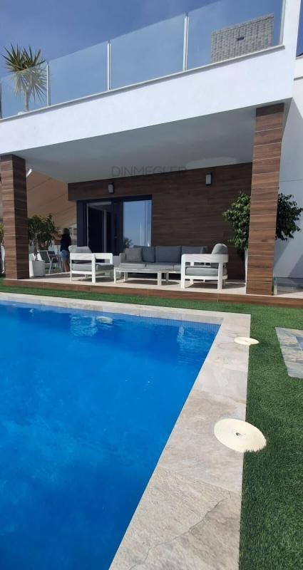 Venta de chalet adosado en  Chalet adosado en Desamparados-Hurchillo-Torremendo, Orihuela , Orihuela photo 5
