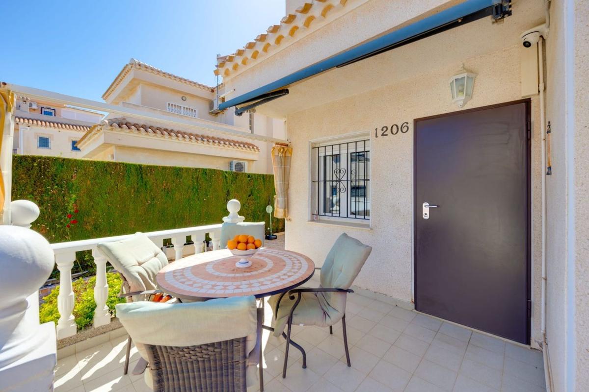 Properties for sale and rent in Spain photo 3