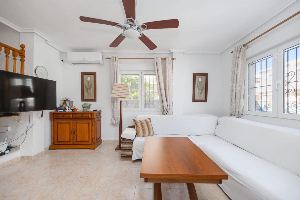 Properties for sale and rent in Spain photo 5