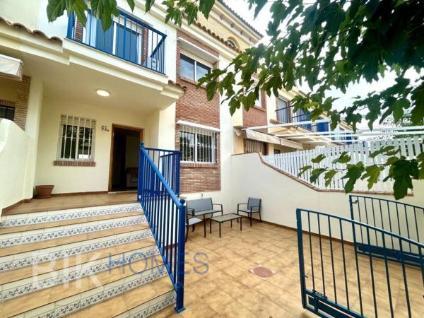 Chalet adosado en Avenida Miguel de Cervantes, Campoamor, Orihuela thumbnail 1