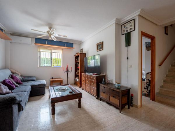 Chalet adosado en Calle Pino Piñonero, 84, Zeniamar, Orihuela thumbnail 2