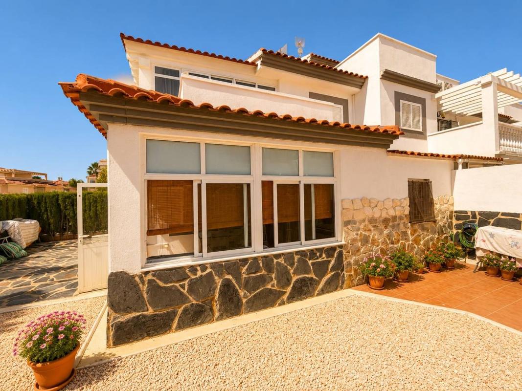 Venta de chalet adosado en  Chalet adosado en R-2 Los Pinos, Zeniamar, Orihuela , Orihuela photo 3