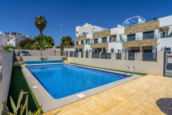 Chalet independiente en venta en Casa o chalet en Las Filipinas, Orihuela, Orihuela thumbnail 2