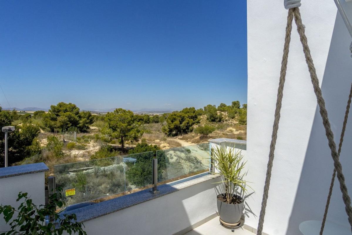 Venta de chalet adosado en  Chalet adosado en Las Filipinas, Orihuela , Orihuela photo 3