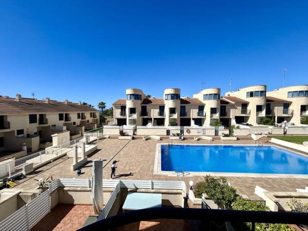 Chalet adosado en Calle Agua, 39, Aguamarina, Orihuela thumbnail 2