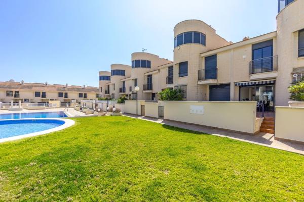 Chalet adosado en Calle Agua, 39, Aguamarina, Orihuela photo 4