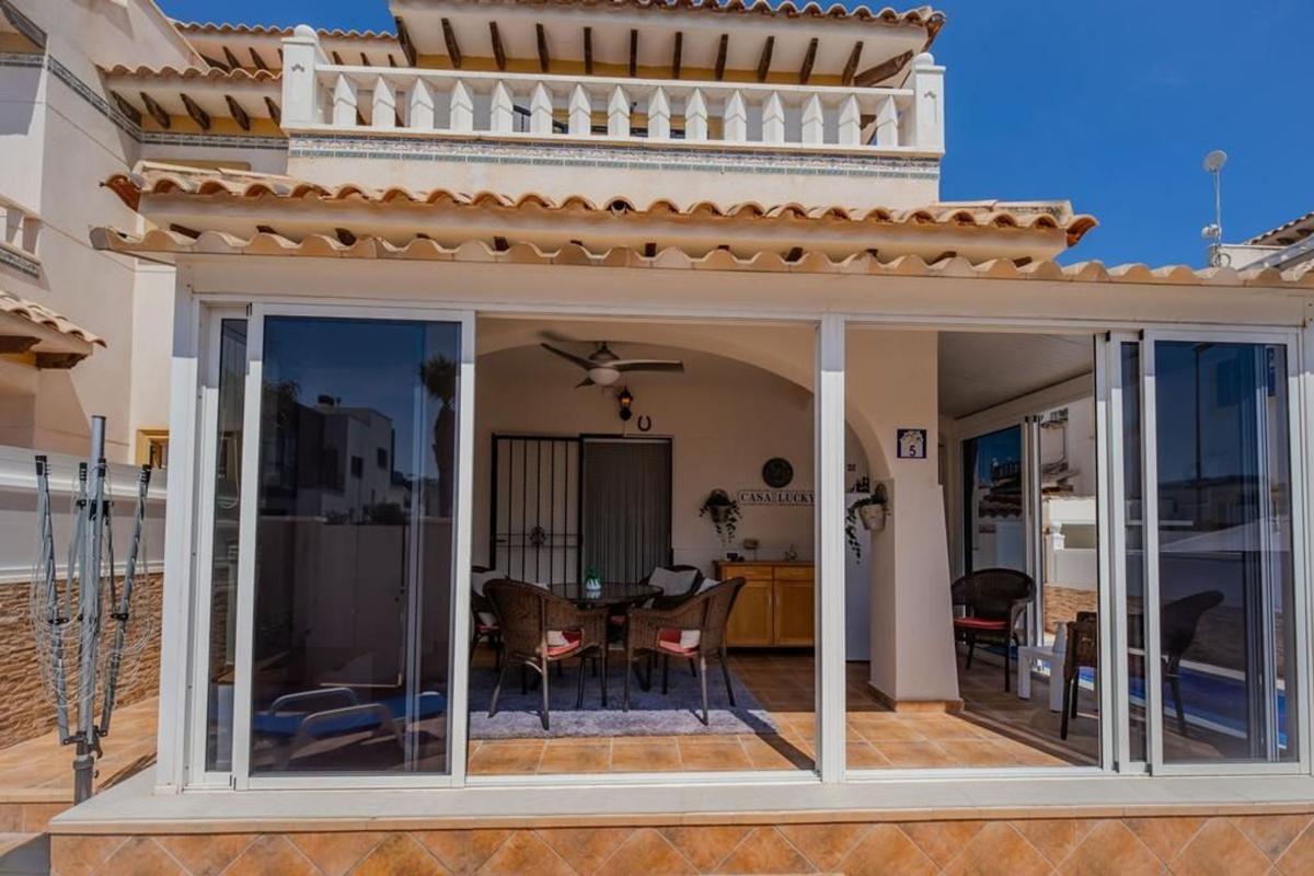 Venta de chalet adosado en  Chalet adosado en Calle Cabo Raso s/n, Lomas de Cabo Roig, Orihuela , Orihuela photo 5