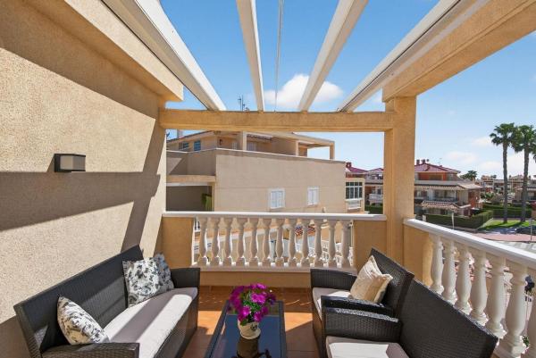 Chalet adosado en Zeniamar, Orihuela thumbnail 1
