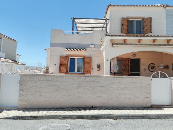 Chalet adosado en Playa Flamenca, Orihuela photo 1