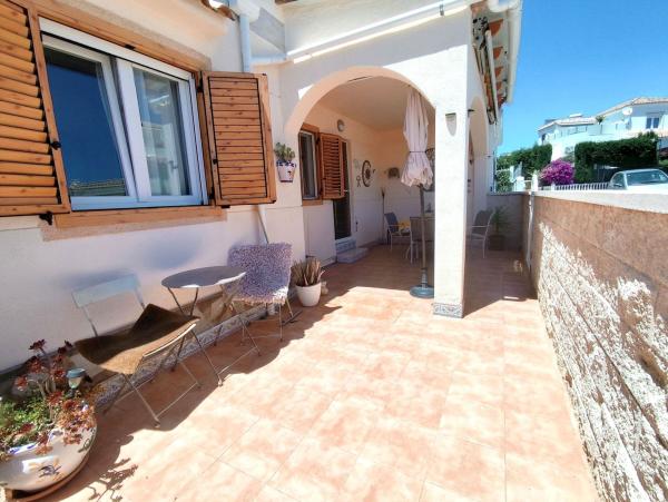 Chalet adosado en Playa Flamenca, Orihuela thumbnail 1