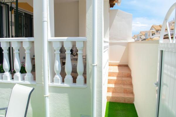 Chalet adosado en Playa Flamenca, Orihuela photo 1