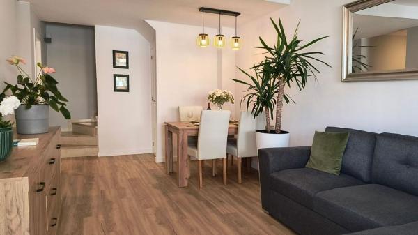Chalet adosado en Calle Rosa, Los Balcones y los Altos, Orihuela thumbnail 1