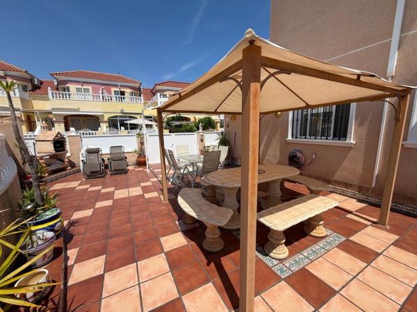 Chalet adosado en Calle Granito, La Regia, Orihuela thumbnail 1