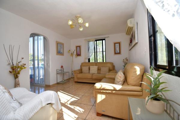 Chalet adosado en Villamartín, Orihuela photo 4