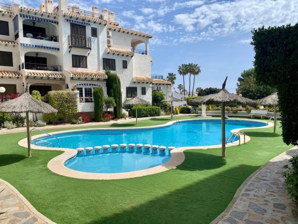 Sprzedaż mieszkania w Piso en Calle Agua, 9, Aguamarina, Orihuela, Orihuela
photo 1