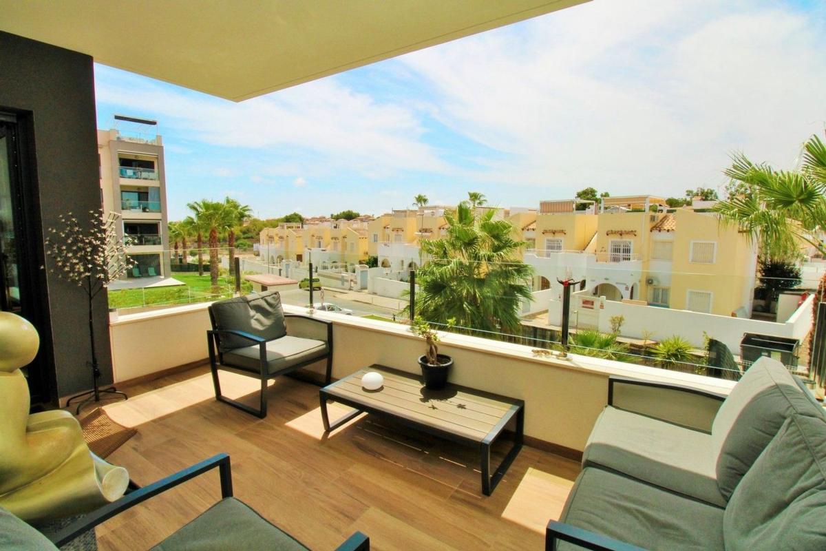 Sprzedaż mieszkania w Piso en Villamartín, Orihuela, Orihuela
photo 3