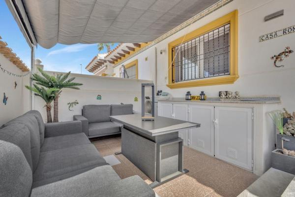 Sprzedaż mieszkania w Piso en Calle Adriático, Lomas de Cabo Roig, Orihuela, Orihuela
 photo 4