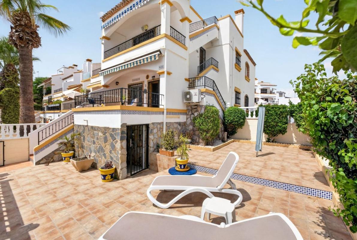 Sale of apartment in Piso en Calle Almendra s/n, Los Dolses, Orihuela, Orihuela
photo 3