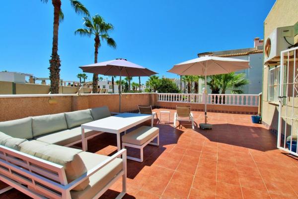 Sprzedaż mieszkania w Piso en Villamartín, Orihuela, Orihuela
photo 1