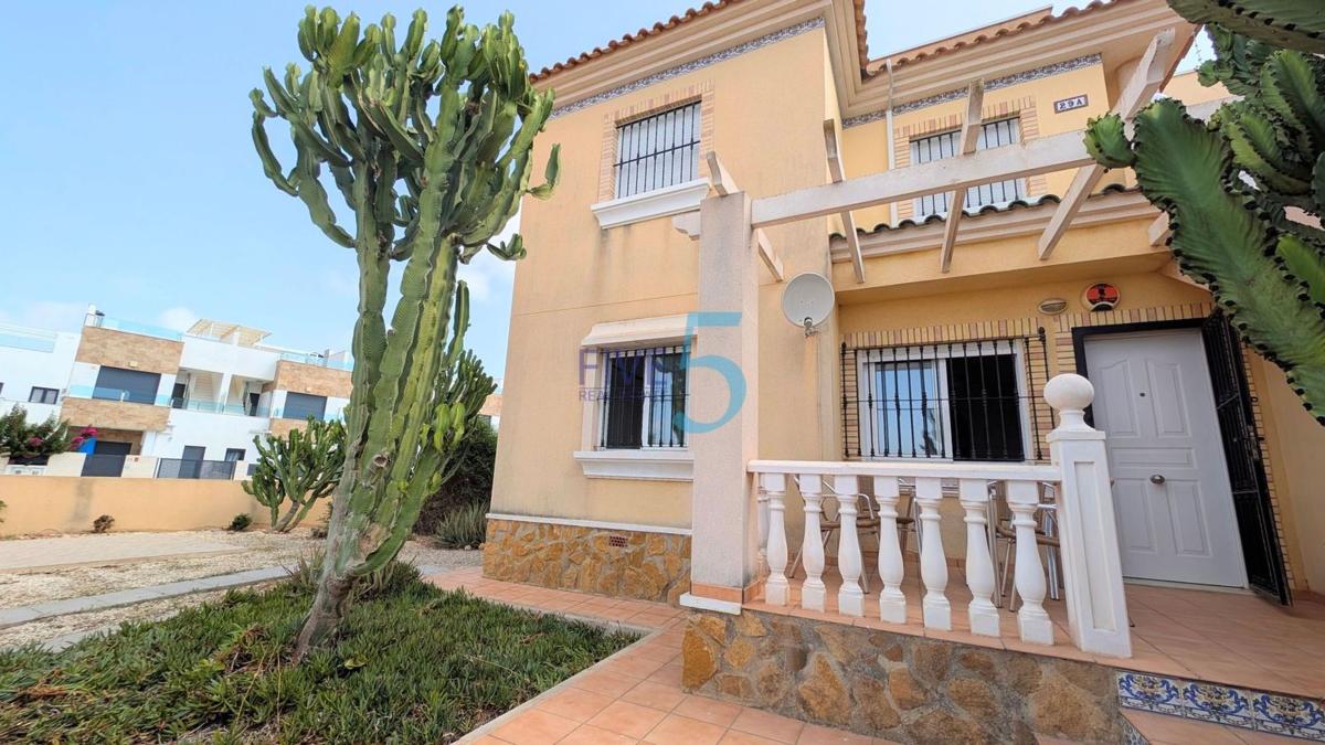 Sprzedaż mieszkania w Piso en Villamartín, Orihuela, Orihuela
photo 2