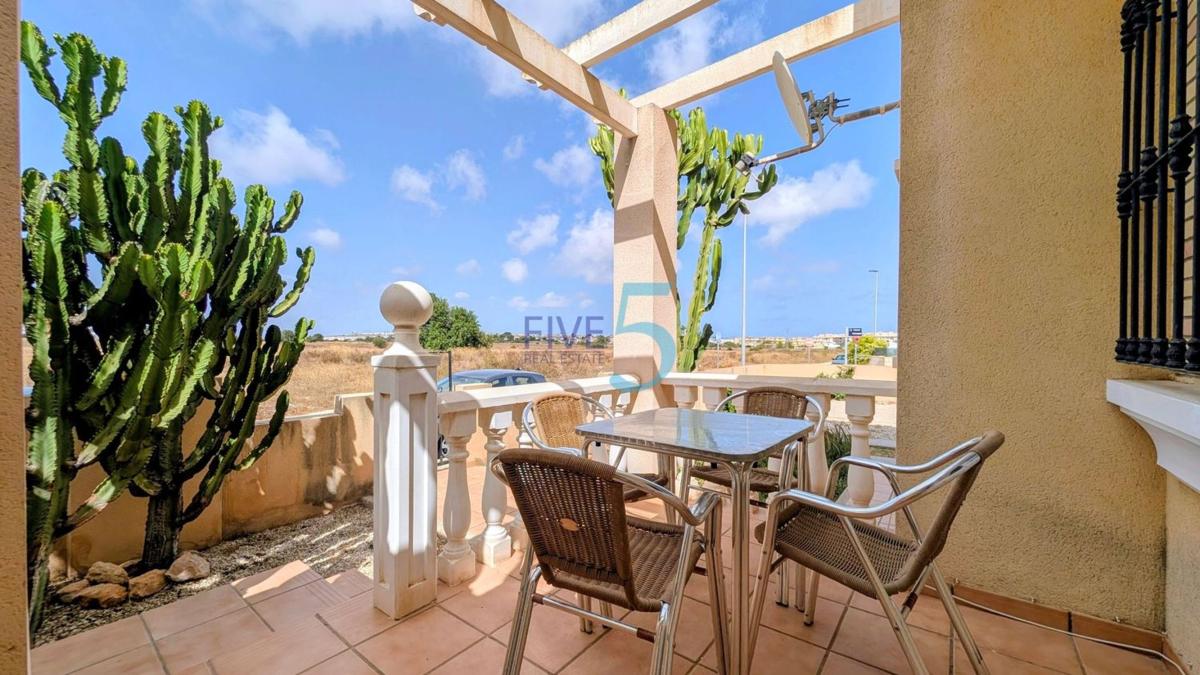 Sprzedaż mieszkania w Piso en Villamartín, Orihuela, Orihuela
photo 4