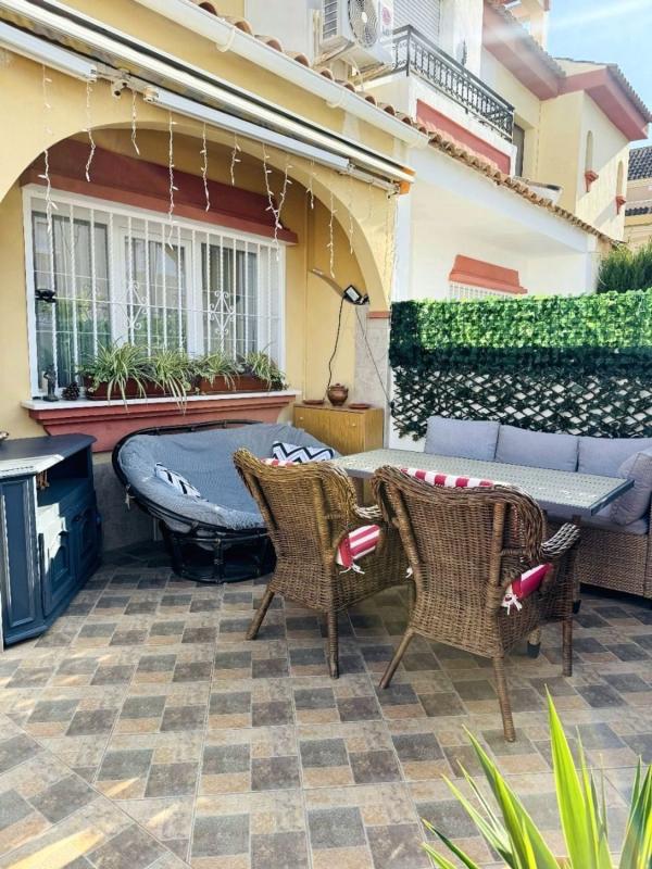 Venta de chalet adosado en  Chalet adosado en La Florida, Orihuela , Orihuela photo 5