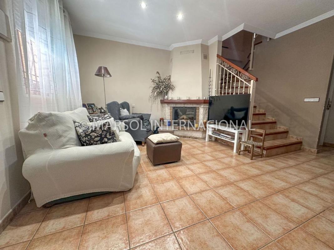 Продажа таунхауса в Chalet adosado en Calle País Valenciano, Orihuela Ciudad, Orihuela , Ориуэла photo 4
