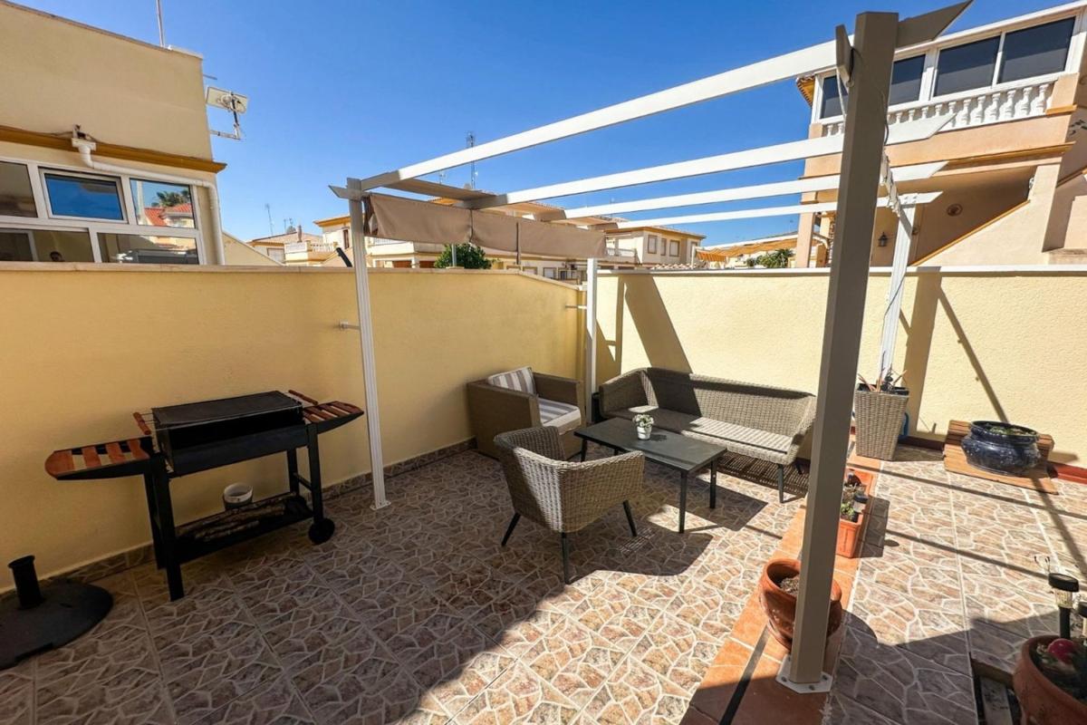Sprzedaż mieszkania w Piso en Calle Niágara, Playa Flamenca, Orihuela, Orihuela
photo 3